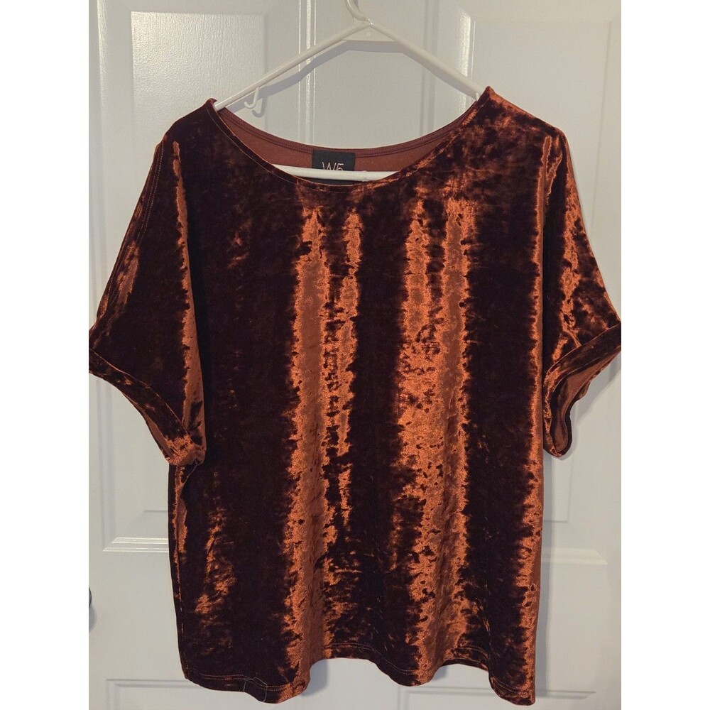 Brown velvet top from the brand W5 With Open Shoulders - Size XL